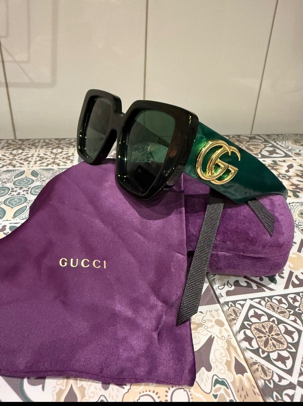 Gucci Occhiali & Lenti: GUCCI SQUARE ACETATE SUNGLASSES - SONNENBRILLE - BLAC – Nuovo (secondo la descrizione) da Wiesendangen venduto da Tam_spano 1