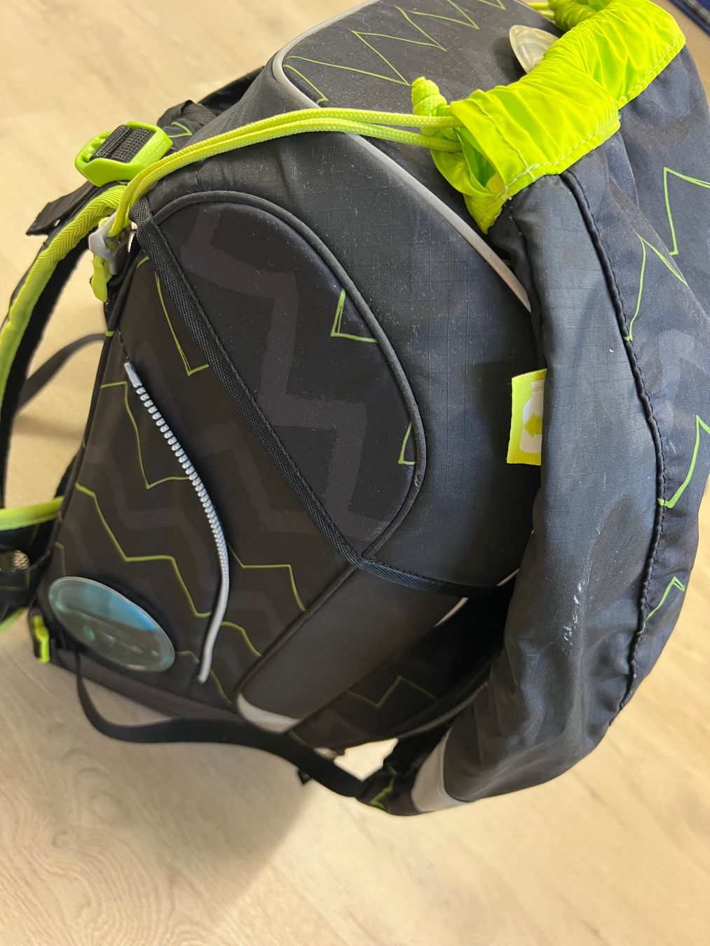 Ergobag Borse & Zaini: Ergobag cubo, Schulrucksack Ultralight mit Turnbeutel – Usato da Halten venduto da enilin 1