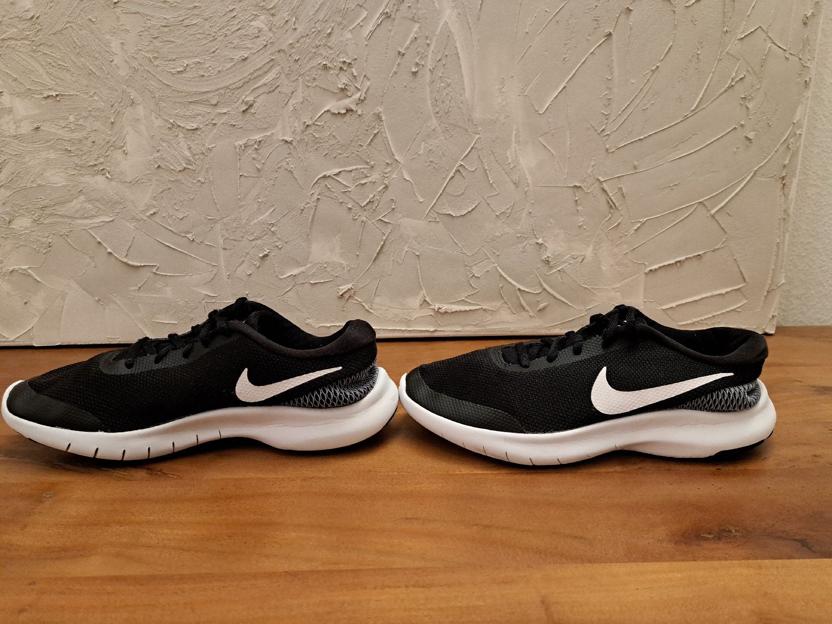 Nike Scarpe da uomo: Nike Flex Experience RN 7, Gr. 40.5, schwarz – Usato da Männedorf venduto da ste_9lfs 1