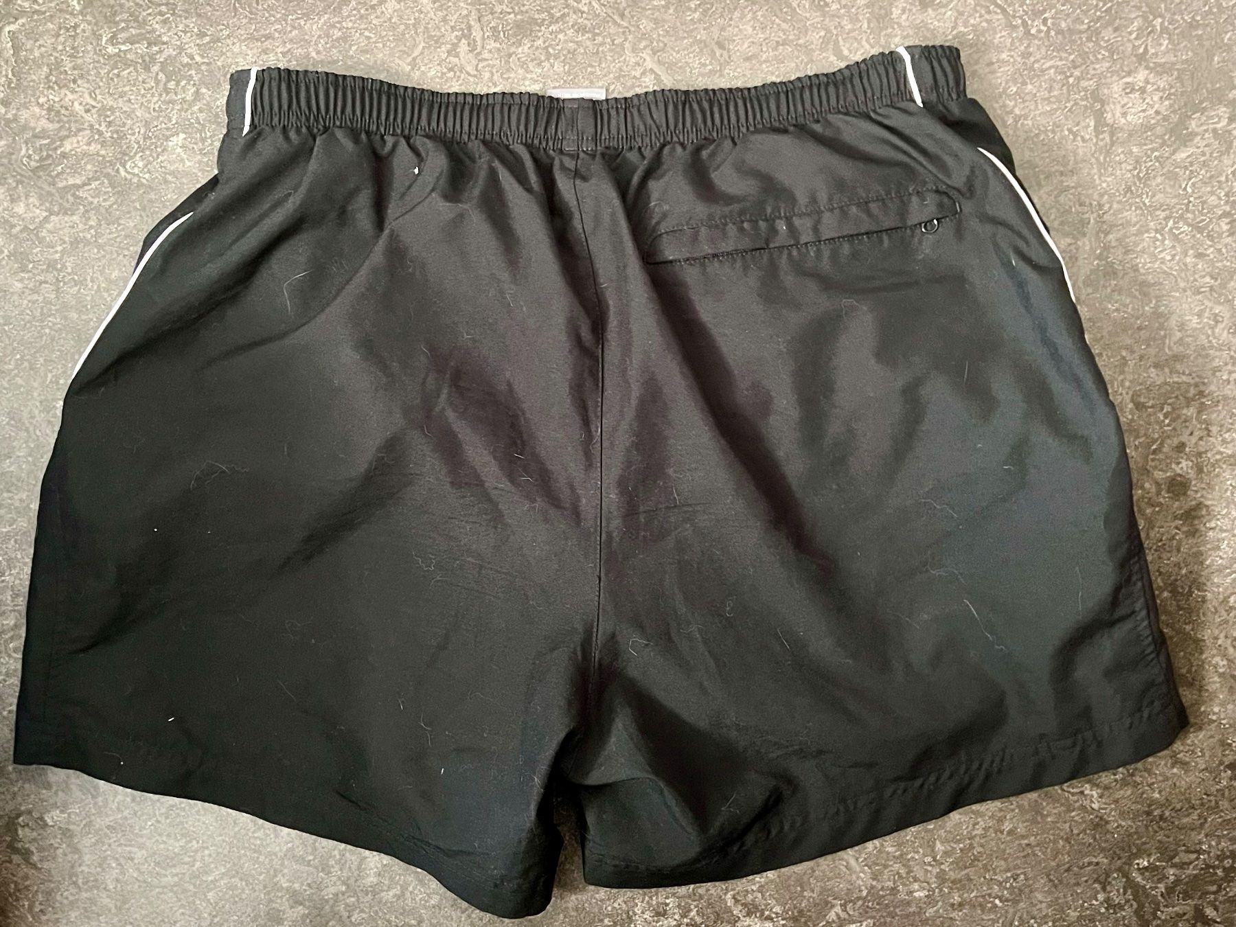Nike Pantaloni: Nike Badehose Gr XL – Usato da Basel venduto da Winniepuuh 2