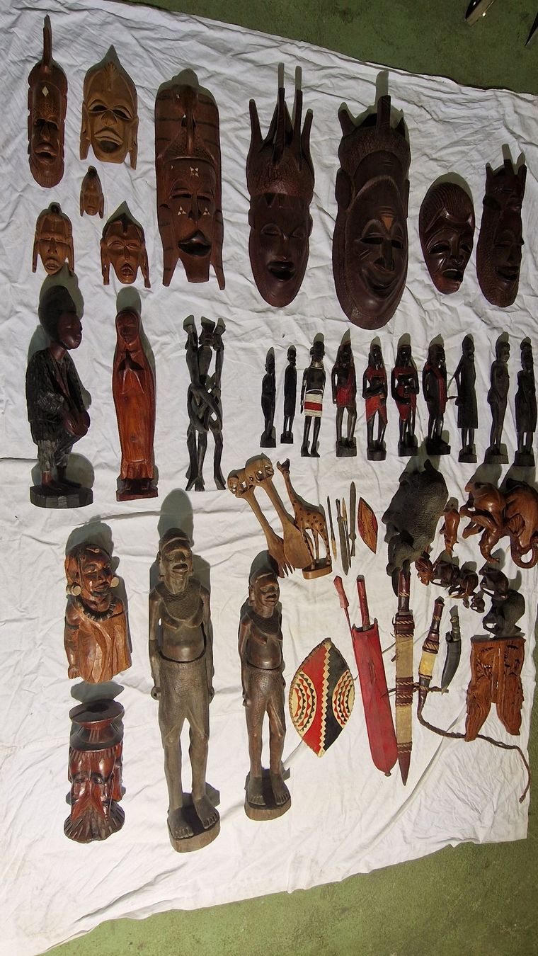 Sculture & Statue: afrikanische Masken, Figuren u.A. – Usato da Regensdorf venduto da Beeker 5
