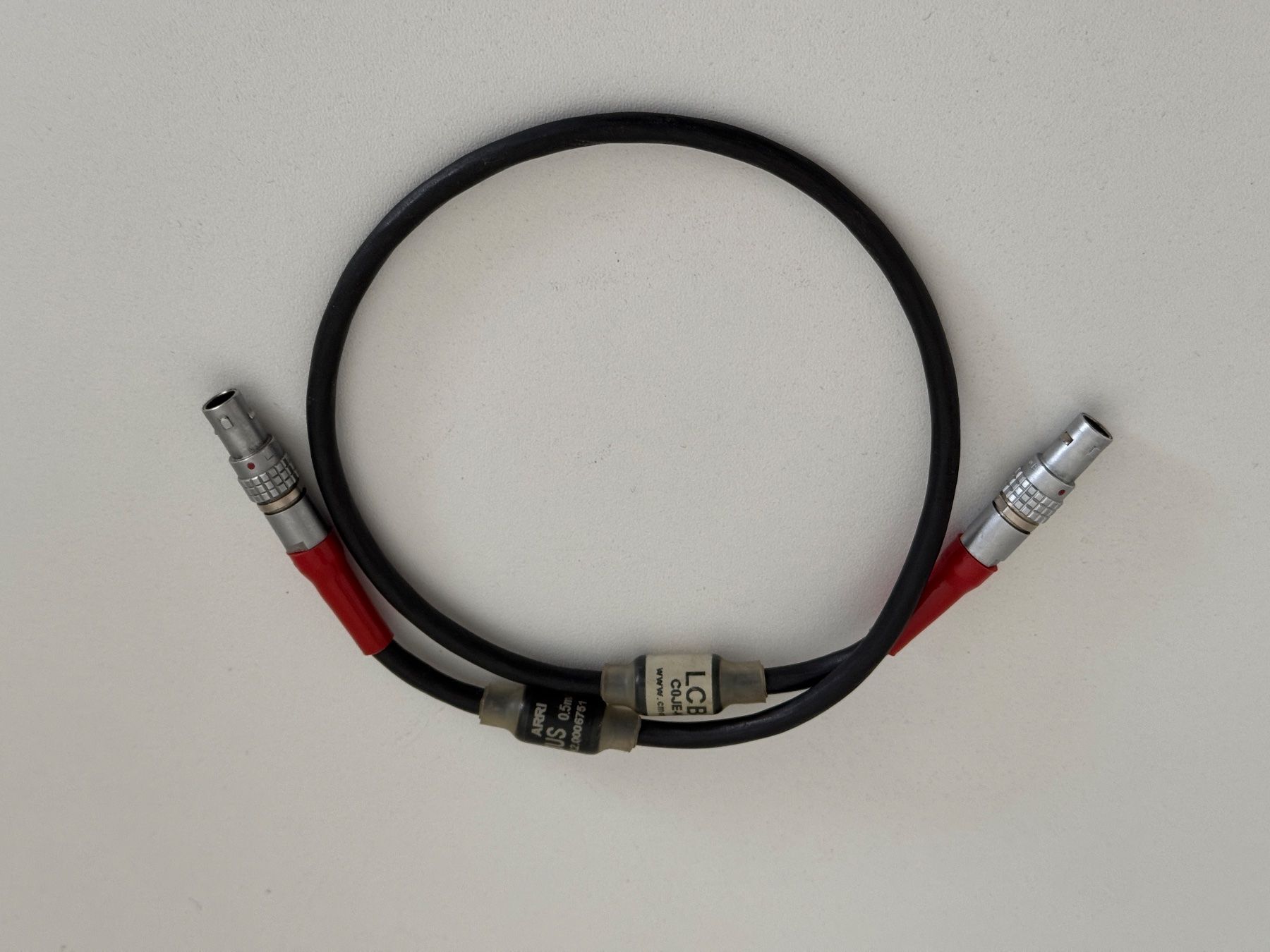 Câbles: ARRI LBUS CABLE – D'occasion à Basel par StevieMichelsen 1