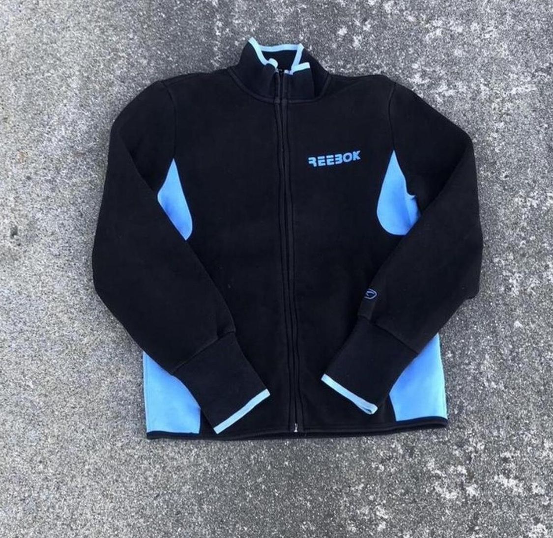 Reebok Jacken: Reebok Jacke – Gebraucht aus Fribourg von ann_l9b7
