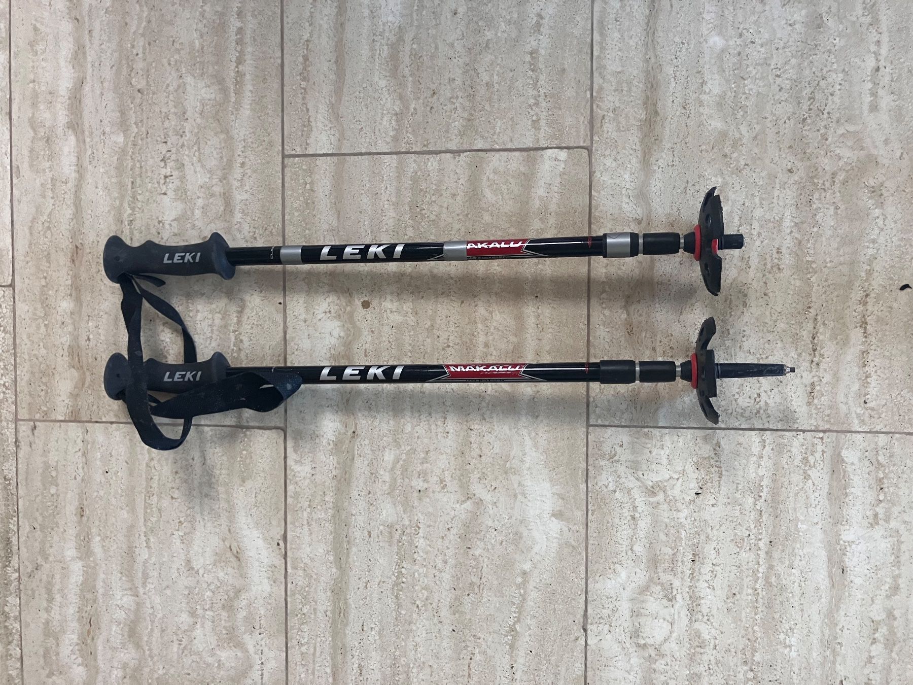 Leki Bastoncini da trekking: Leki Wander-/Schneetourenstöcke – Usato da Binningen venduto da Gabriel-Cerny