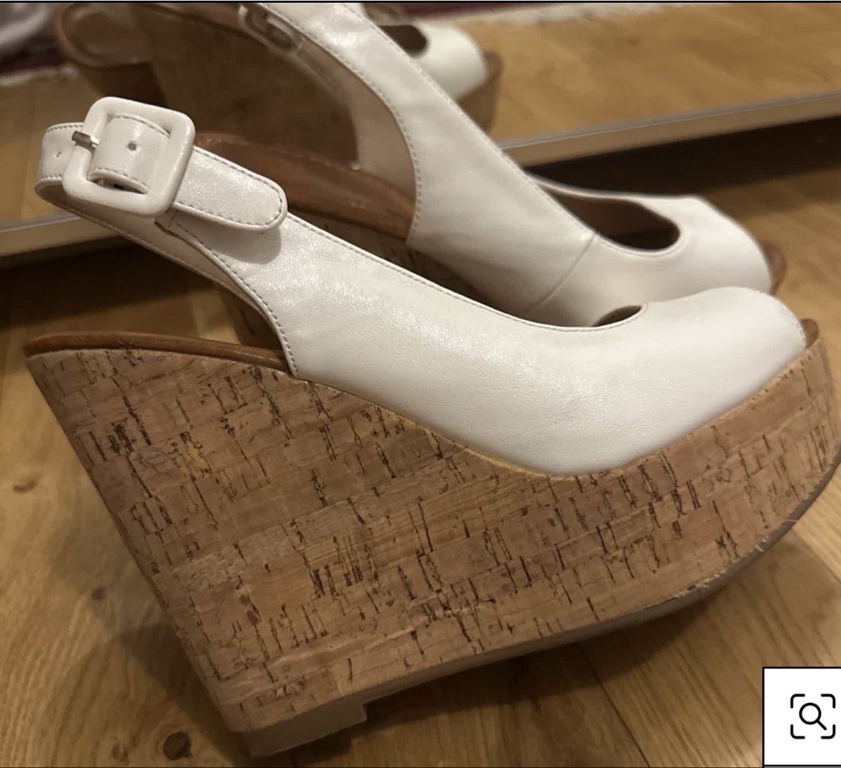 Damenschuhe: white wedge shoes size 38 peep toe slingback – Gebraucht aus Bouveret von dou_g8q7