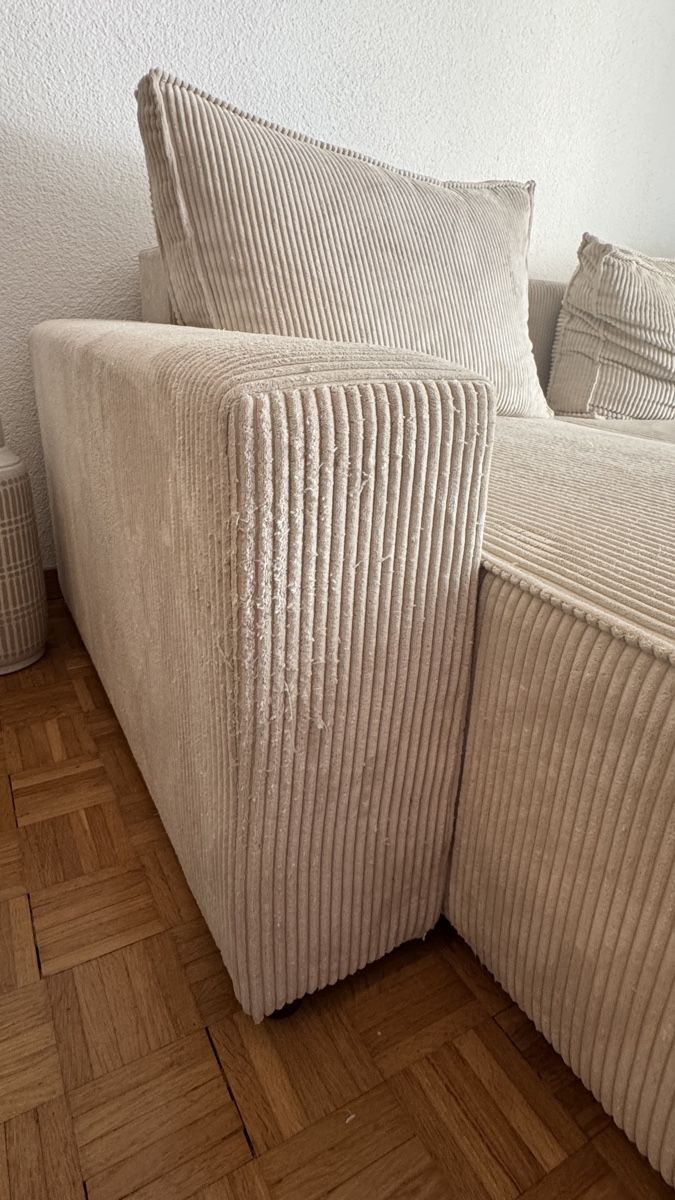 Divani: Ecksofa Cord beige mit Bettfunktion – Usato da Liebefeld venduto da zoe_65s9 3