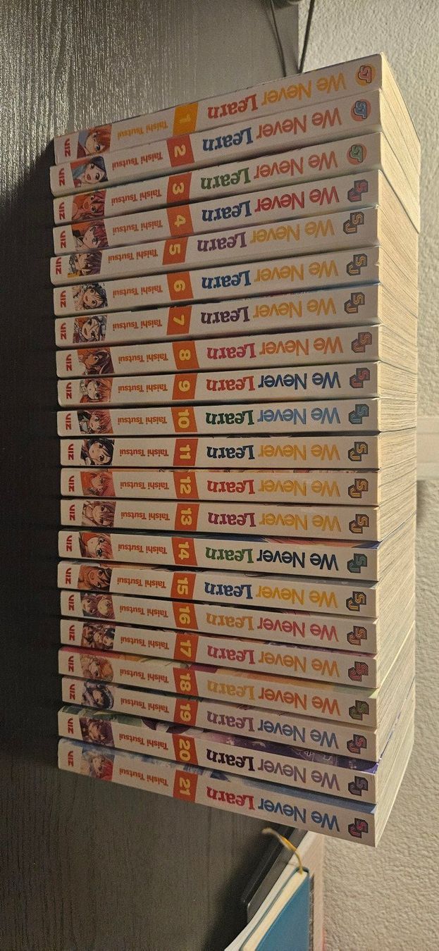 Comics: We Never Learn Band 1-21 in Englisch Komplett – Gebraucht aus Bern von Fil_2304 1