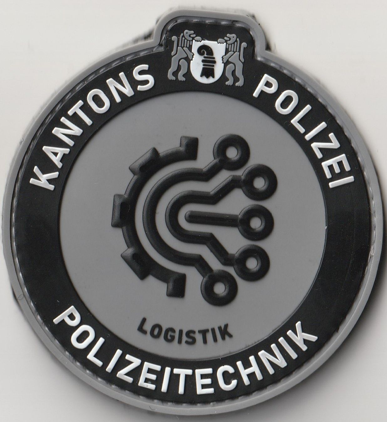 Swiss Placchette & Badge: Kantons Polizei Logistik Patch, Polizeitechnik Neuwertig! – Nuovo e nell'imballaggio originale da Emmenbrücke venduto da F.ingl-1947