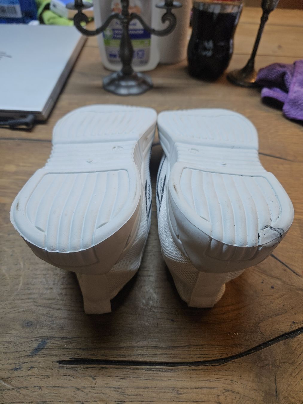 Herrenschuhe: Weisse Sommer Sneaker, Grösse 42, neuwertig – Gebraucht aus Rorschach von TimelessTrading 3