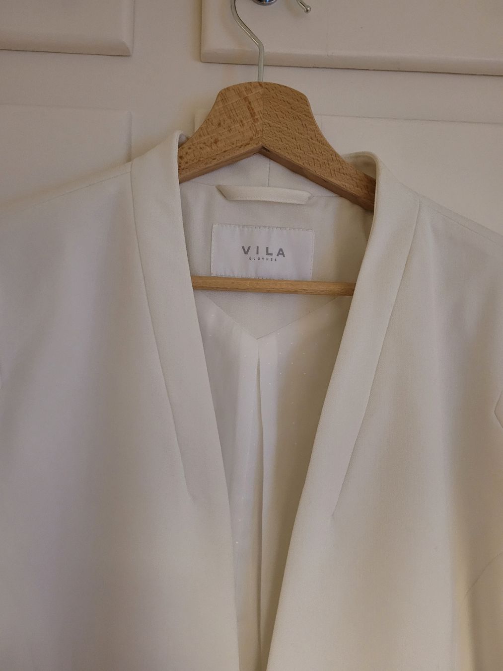 Vila Giacche: Blazer Vila Gr. XL NEU – Nuovo (secondo la descrizione) da Biel/Bienne venduto da Aare5 2
