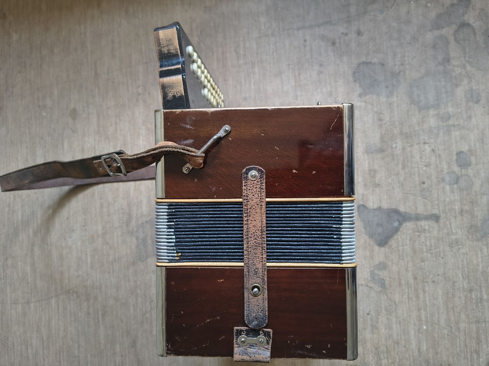 Strumenti musicali: Accordéon Amati – Usato da La Chaux-de-Fonds venduto da ZahidC 3