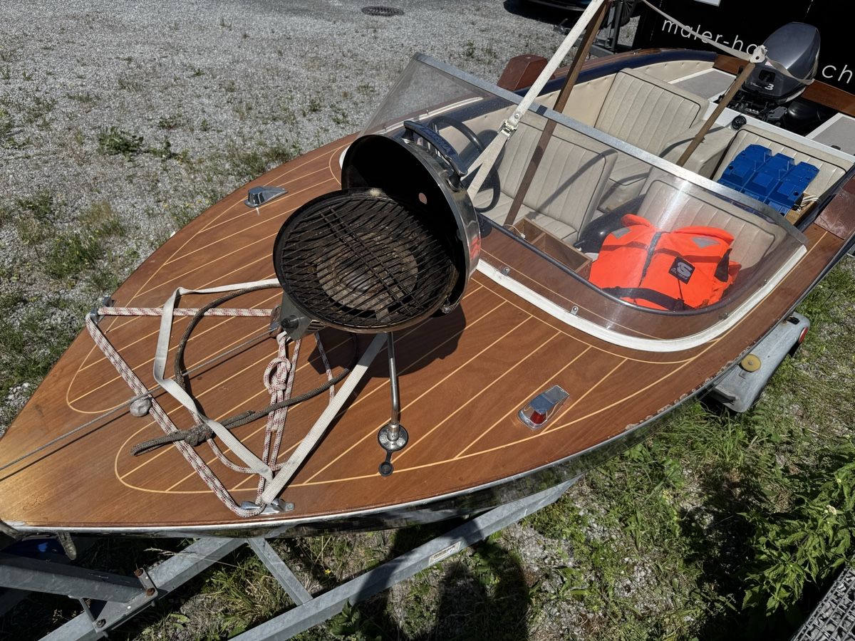 Yamaha Barche: Motorboot Yamaha 8PS und Anhänger – Usato da Niederurnen venduto da Tolhal 5