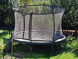 Trampolin von Titan
