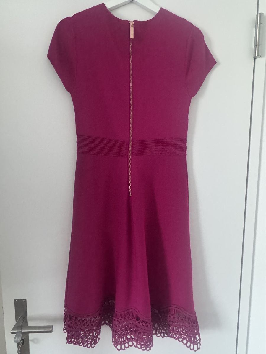 Ted Baker Kleider: Ted Baker Kleid – Gebraucht aus Gümmenen von Monsieur_Finn 1