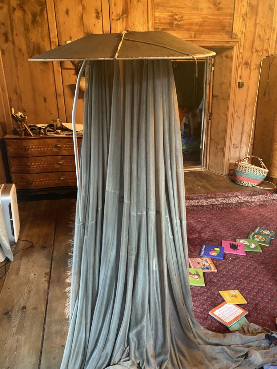 Lits: Blocsliver EMF blocking silver canopy  – D'occasion à Küblis par mad_b2bw