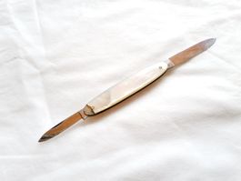 Couteau de poche en nacre Victorinox