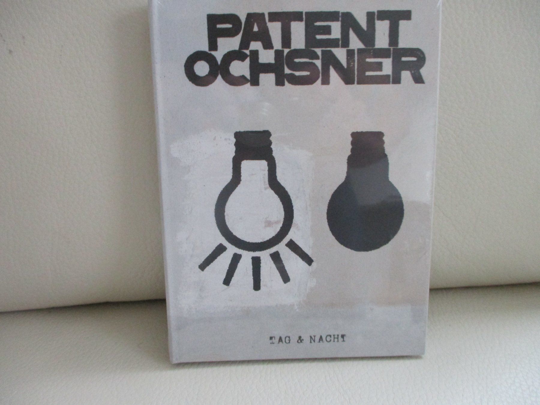 CD: Patent Ochsner  -  Tag & Nacht – Nuovo e nell'imballaggio originale da Liestal venduto da Disc-Point
