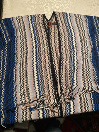 Magnifique Poncho Missoni Vintage, parfait pour l'hiver!