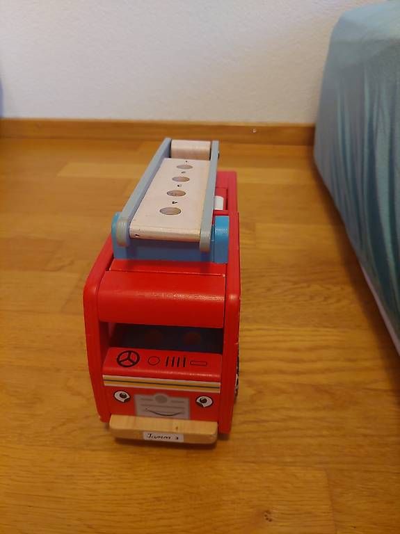 Giocattoli: Feuerwehrauto – Usato da Solothurn venduto da maevren