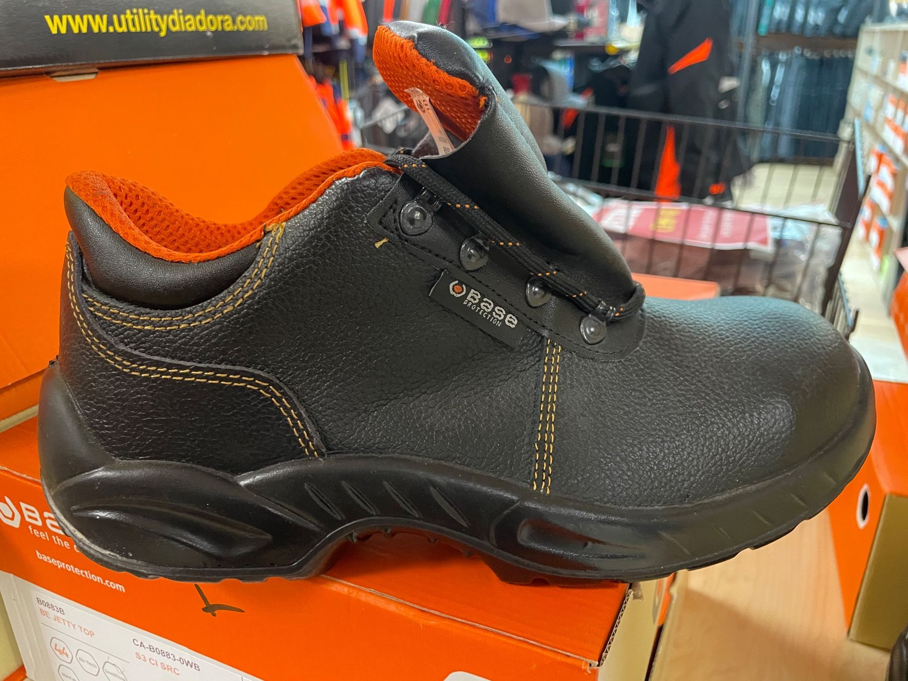 Scarpe da uomo: Chaussures de sécurité Base Termini B0153, Taille 42, Neuves – Nuovo (secondo la descrizione) da Satigny venduto da SP-Industriel 1