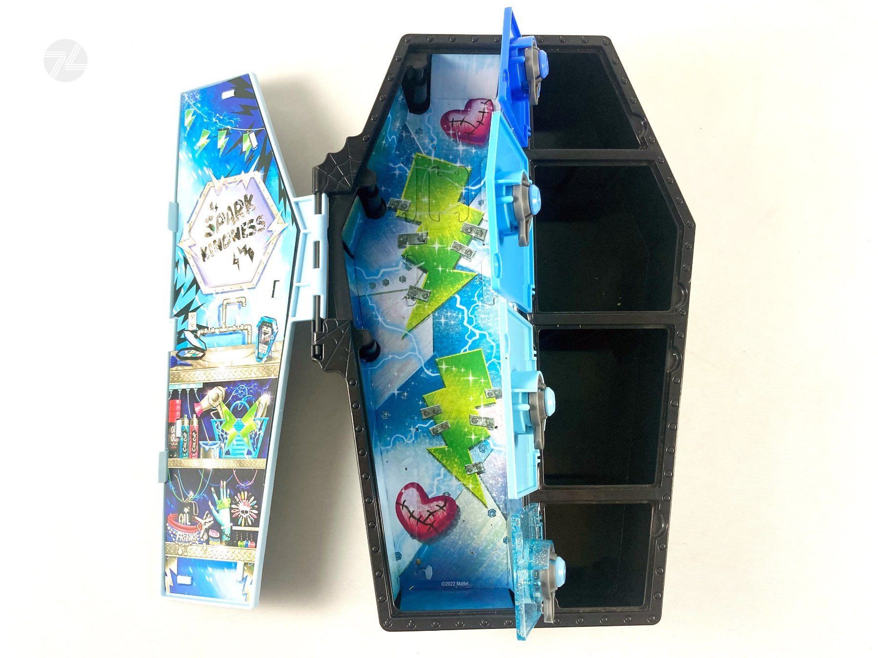 Spielzeuge: Monster High Schminkkoffer Skultimate Secrets Case Sarg 3x – Gebraucht aus Wetzikon ZH von cyan74 4
