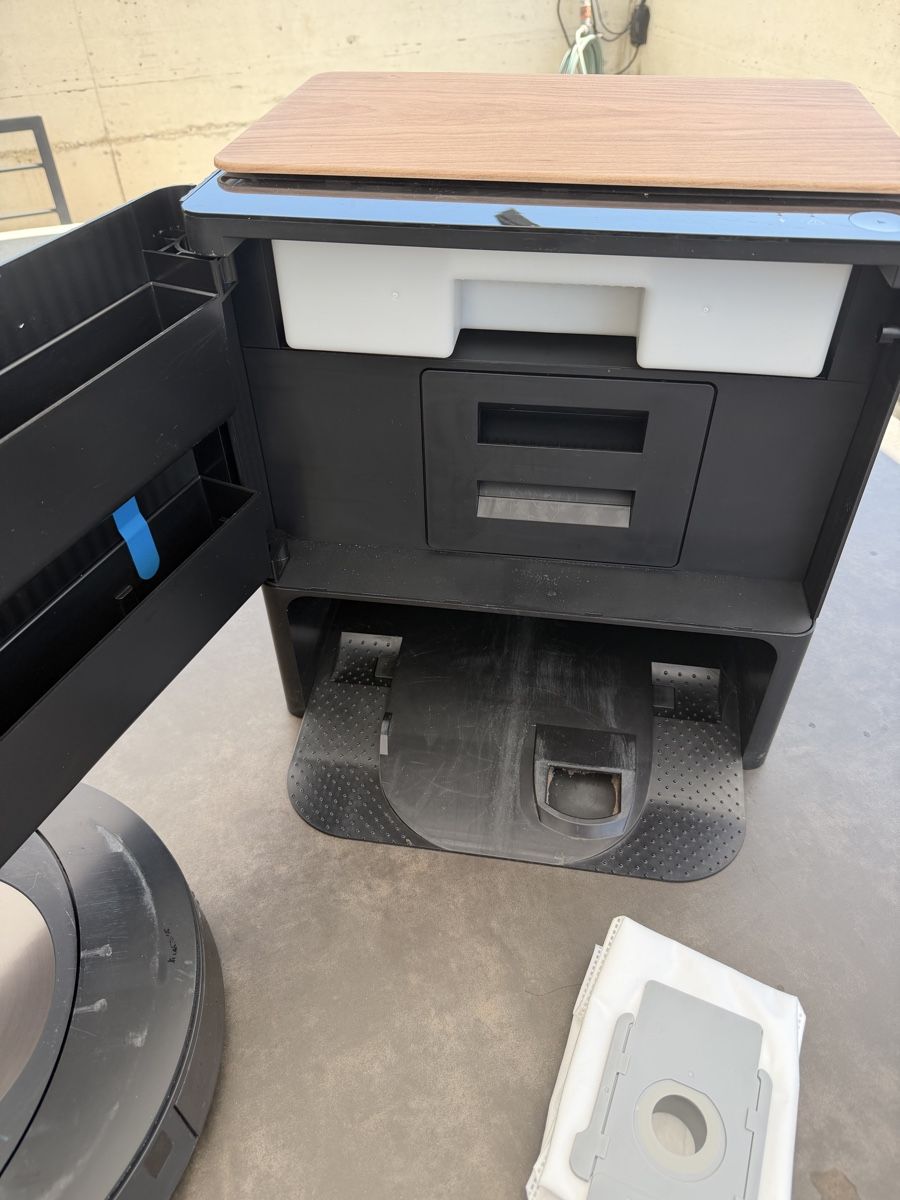 Irobot Aspirapolveri & Accessori: iRobot Roomba Combo J9 - Saug- und Wischroboter – Usato da Sursee venduto da Hoselopf 1