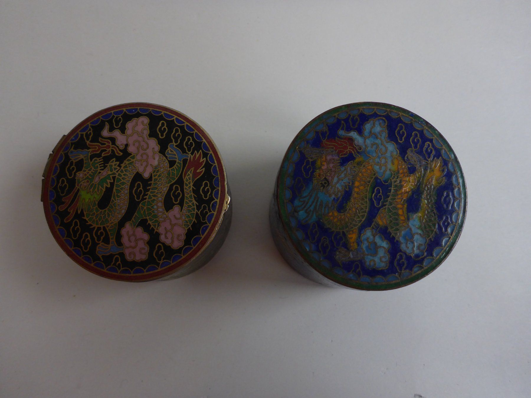 Tutte le decorazioni: Chinesische Schmuckdösli  Drache emailiert Cloisonne – Usato da Zürich venduto da leia12 4