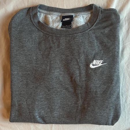 nike sweatshirt grey