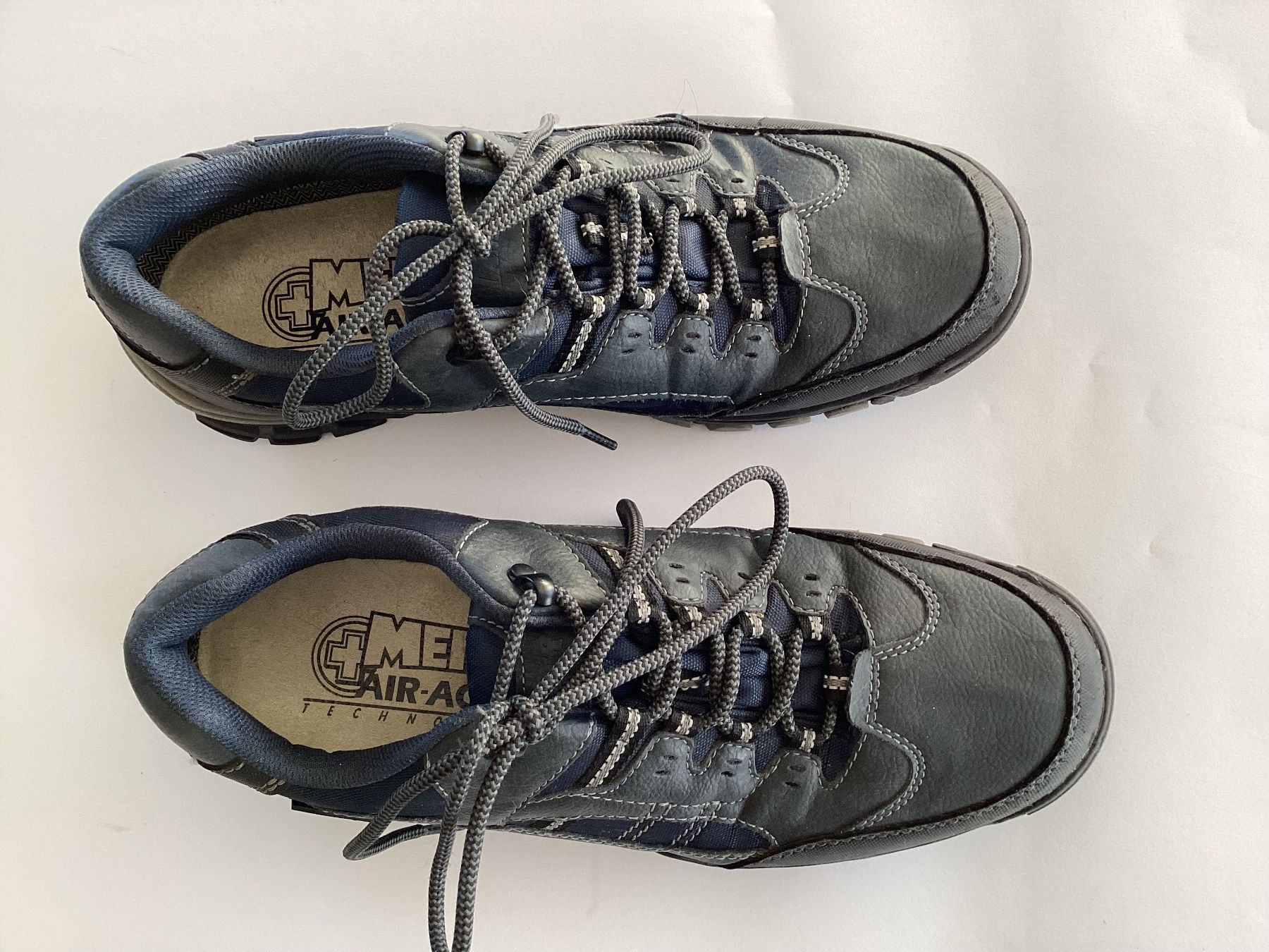 Landrover Chaussures hommes: Trekkingschuh Landrover grau Gr. 41 – D'occasion à Wagen par papai1