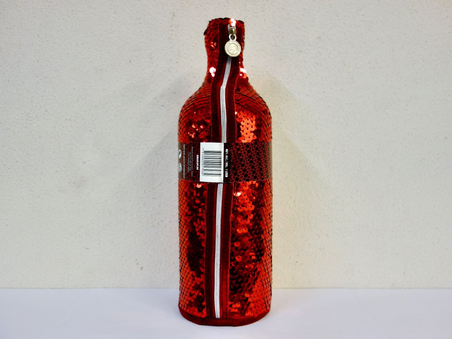 Absolut Vodka Spirituosen: 1 x ABSOLUT VODKA ABSOLUT MASQUERADE Edition 2008 100cl – Neu und originalverpackt aus Kerzers von zimmergruen 2