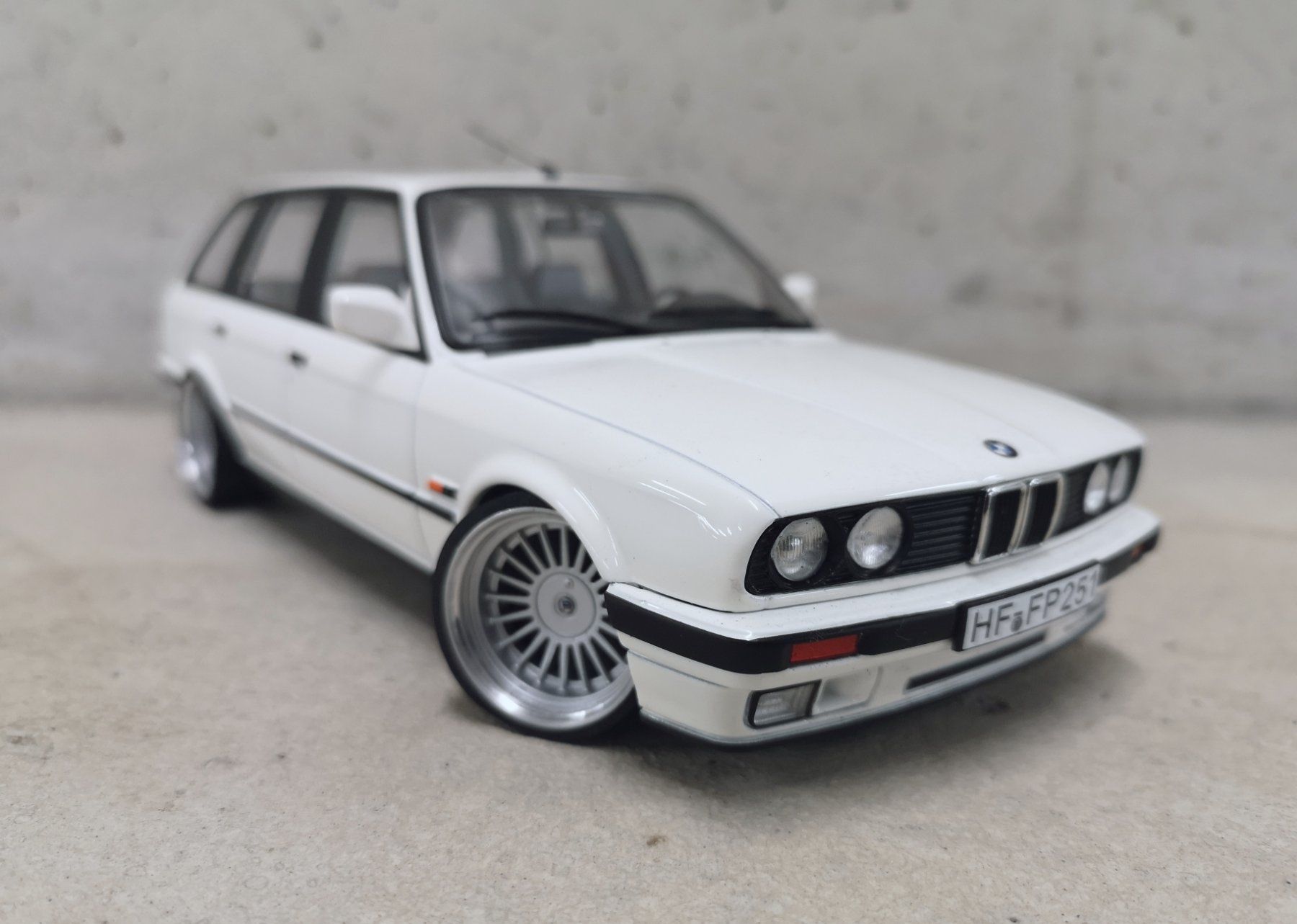 BMW Modellautos: 1:18 BMW 325i Touring Unikat – Neu (gemäss Beschreibung) aus Niederbipp von kevintifu20 1