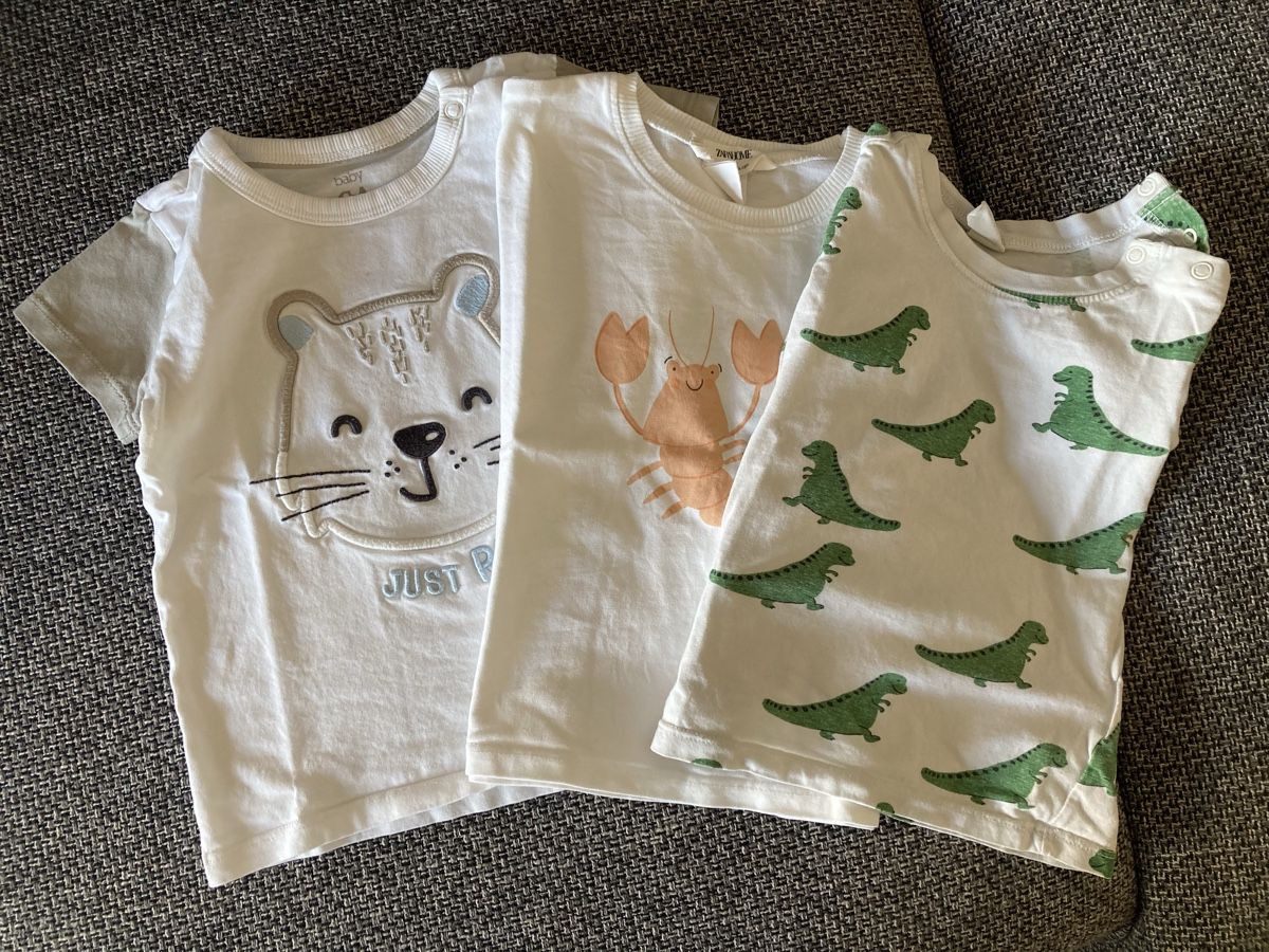 Lotti & Set di vestiti: Lot 7 t-shirts t. 92 – Usato da Genève venduto da Eschindler 2