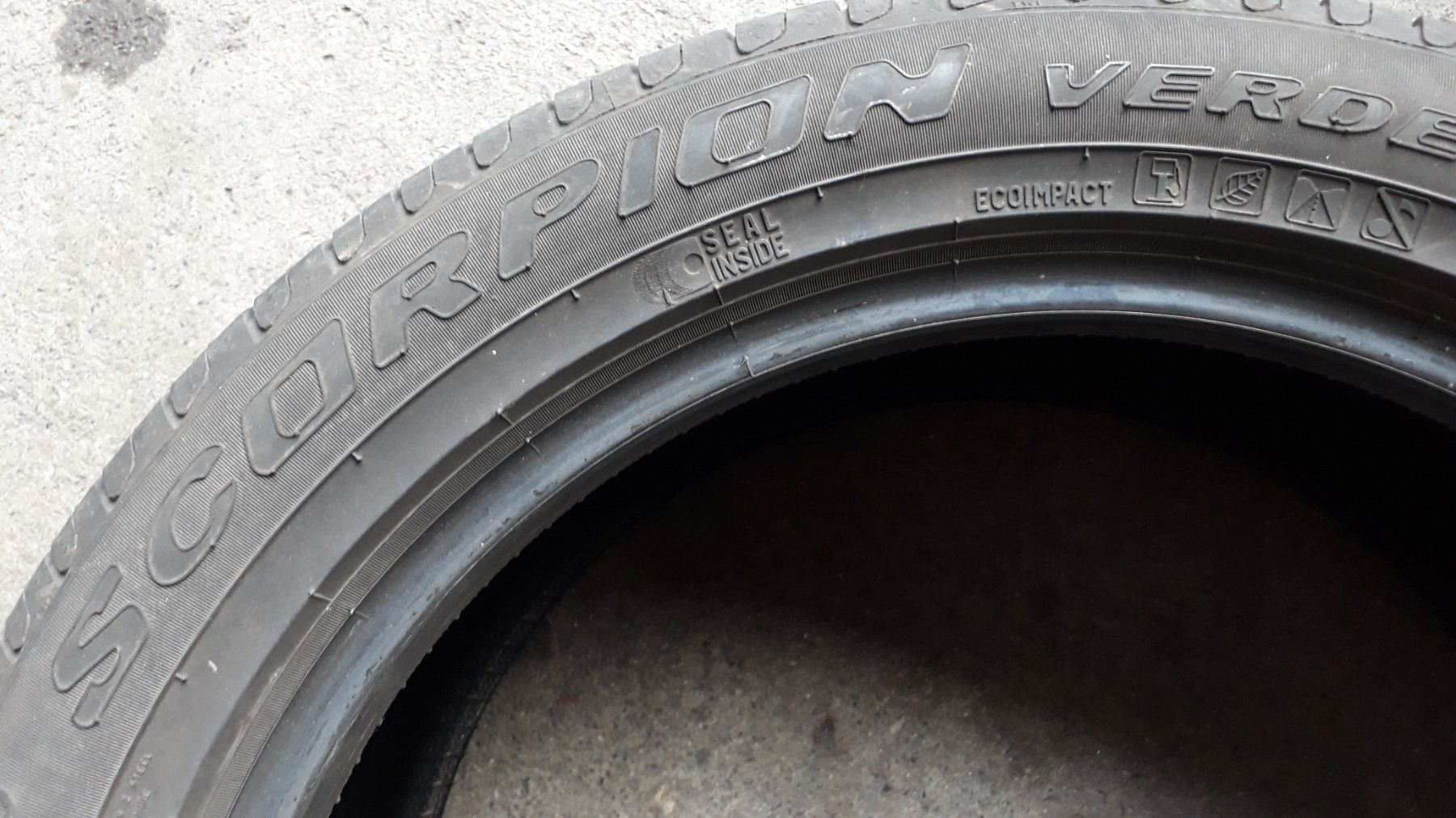 Pneumatici & Ruote complete: Sommerpneu 235 / 50 19 – Usato da Schmerikon venduto da 1qw2 5