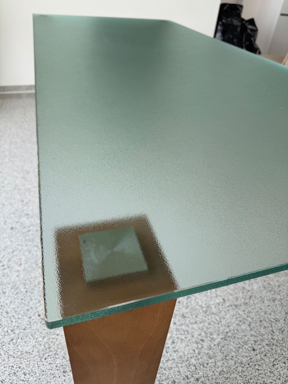 Tavoli: Glasesstisch mit Spezialglass – Usato da Freienbach venduto da 1vor2 3