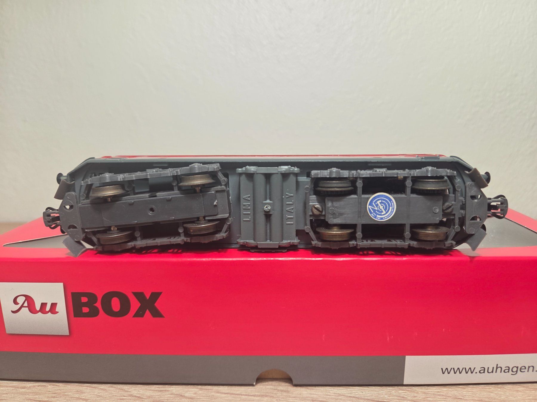 Lima Modelleisenbahnen: Lima 10043 E-Lok Re 4/4 SBB H0 – Gebraucht aus St-Aubin-Sauges von Lo_Go 5