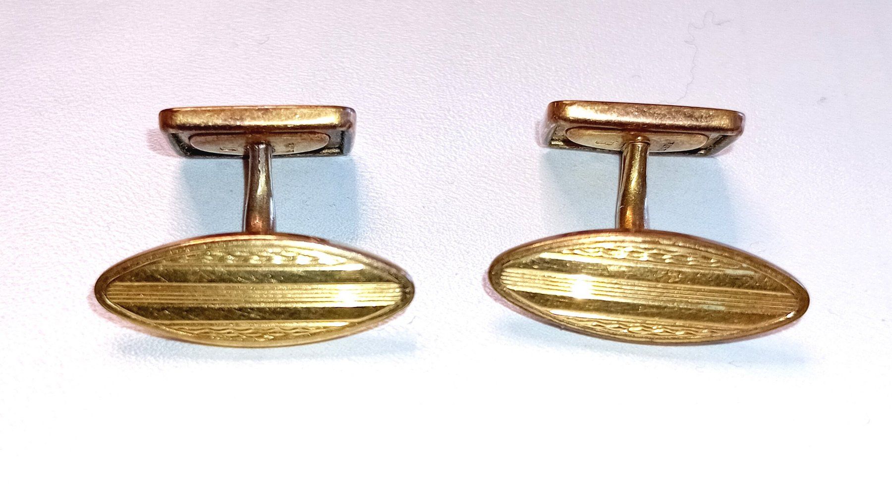 Gemelli: Boutons de manchette dorés asymétriques MURAT – Usato da Neuchatel venduto da Vlenoble 3
