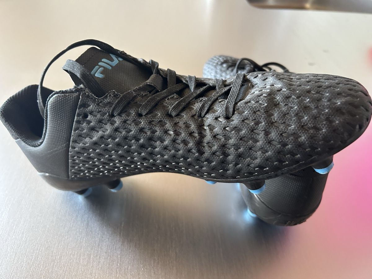 Fila Scarpe da uomo: Fussballschuhe FILA 43 – Usato da Sils im Domleschg venduto da preski76 1