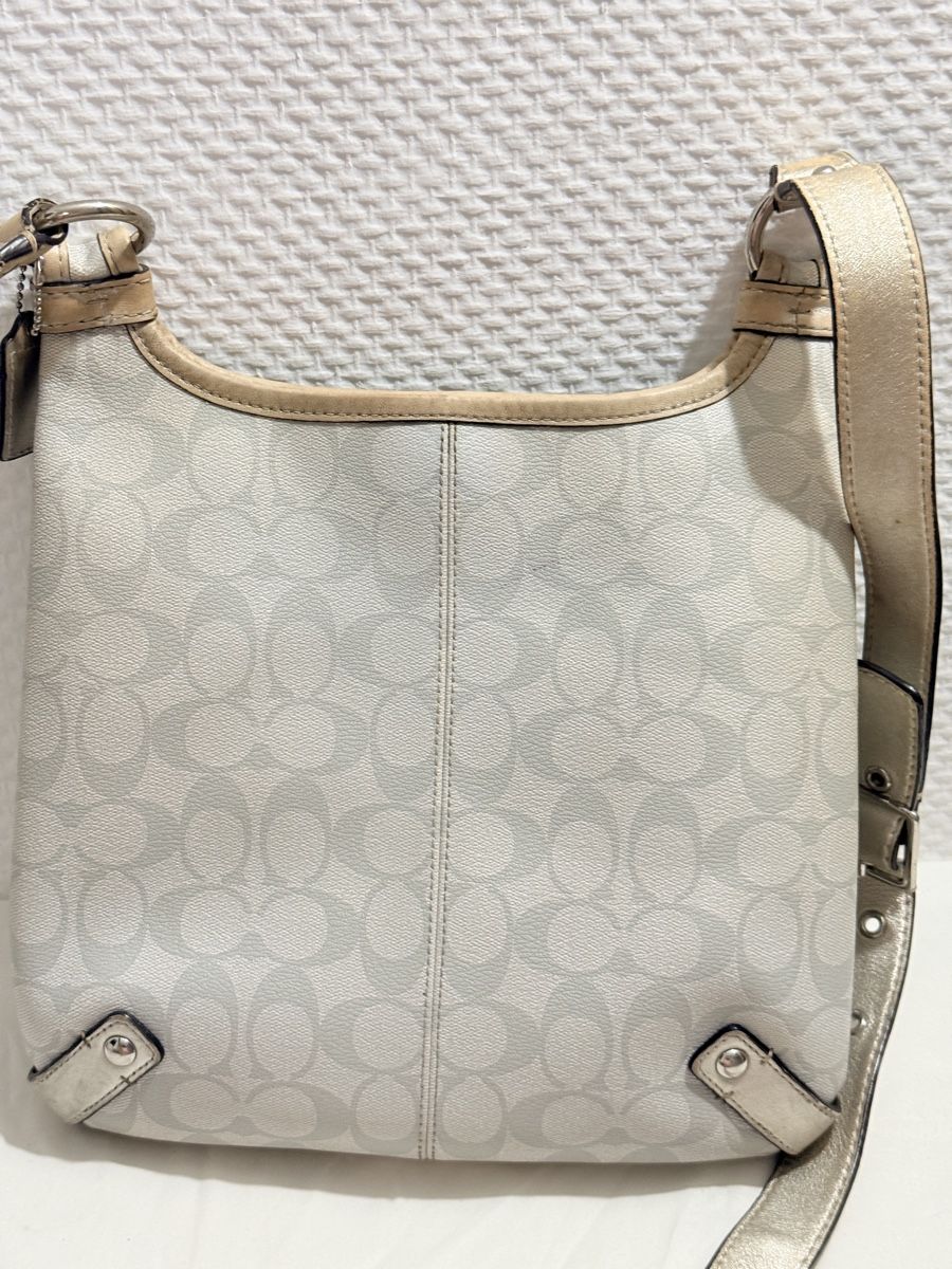 Coach Sacs: Coach Crossbody Bag Beige   – D'occasion à Geneve par DarlingVintage 1