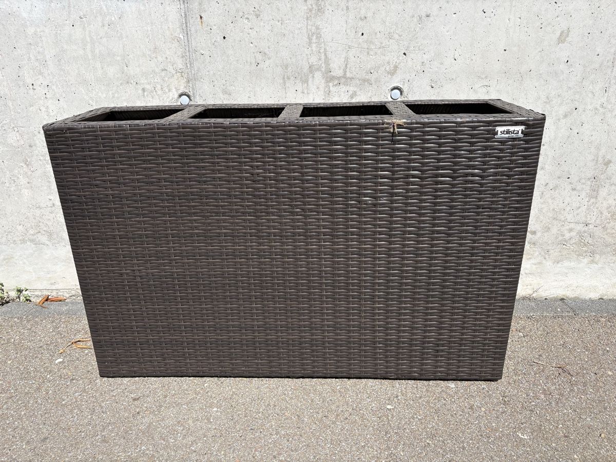 Pots de fleurs: Blumentopf aus Polyrattan-Geflecht – D'occasion à Staufen par ale_z6yr 5
