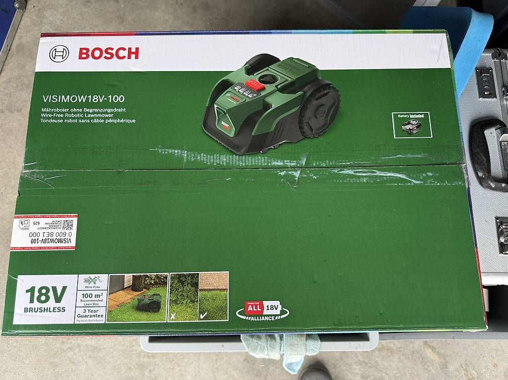 Tagliaerba: Bosch Rasenroboter VisiMow 18V-100  – Usato da Ebikon venduto da Bubich