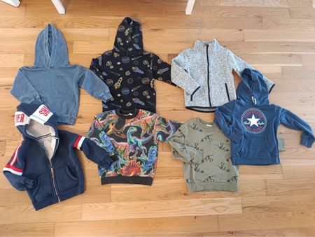 7 Jungen 104/110 Pullover und Hoodies gemischt akzeptabel
