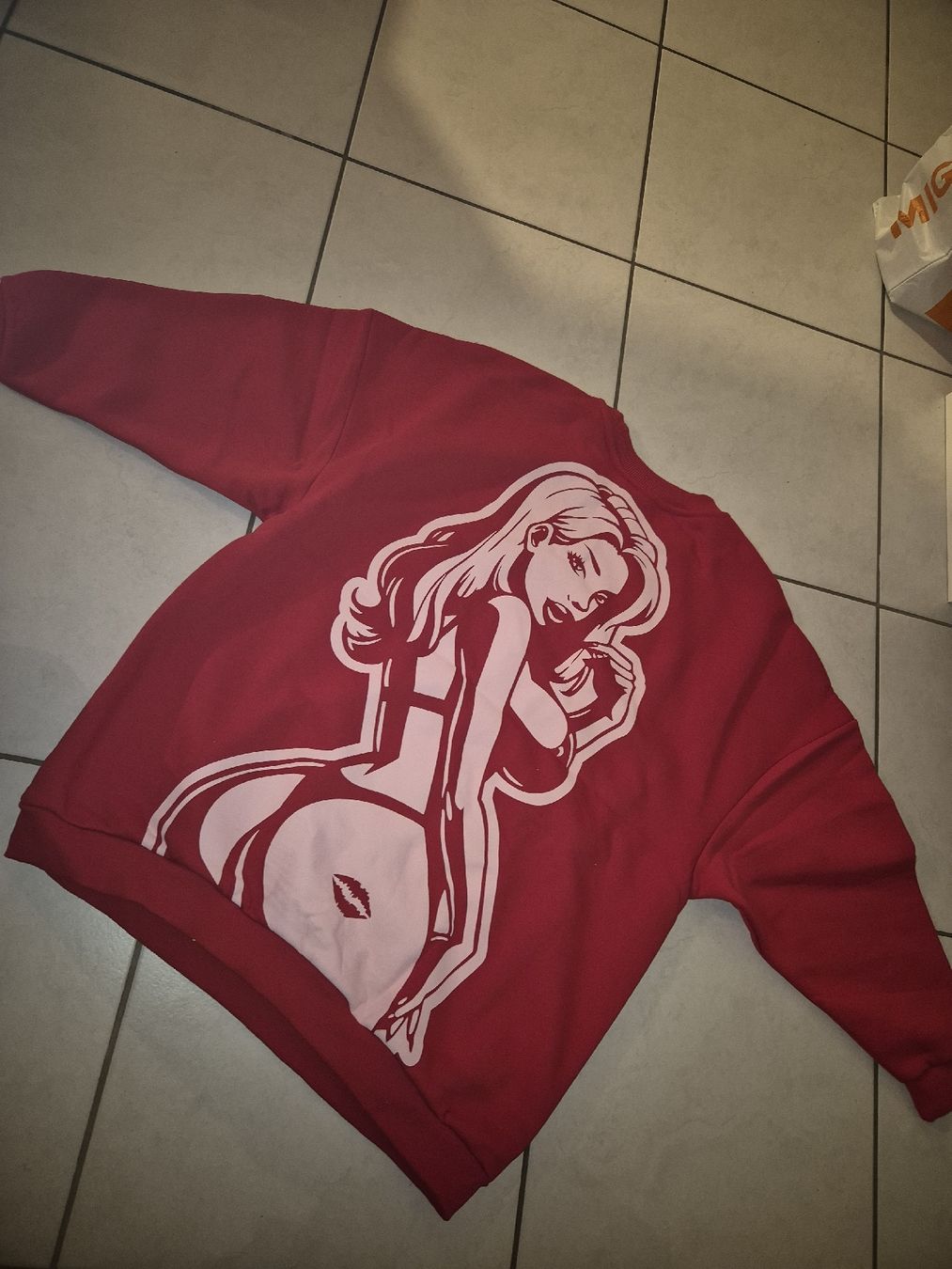 Pulls & Sweat-shirts: rot Pullover katja krasavice Grösse L  – Neuf avec emballage d'origine à Pieterlen par Vane_ssa_92 2