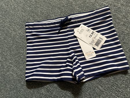 Badehose Gr 152 neu 