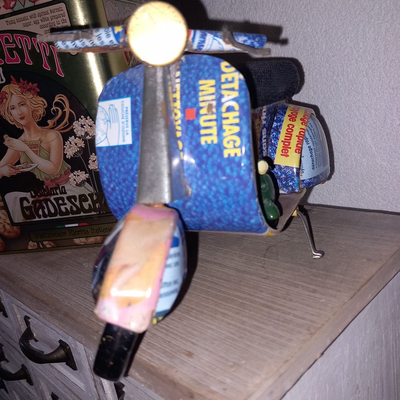 Vespa Modellbausätze & Standmodelle: Deko Vespa Model Blech /Vintage  Italien – Gebraucht aus Aegerten von gismolini 3