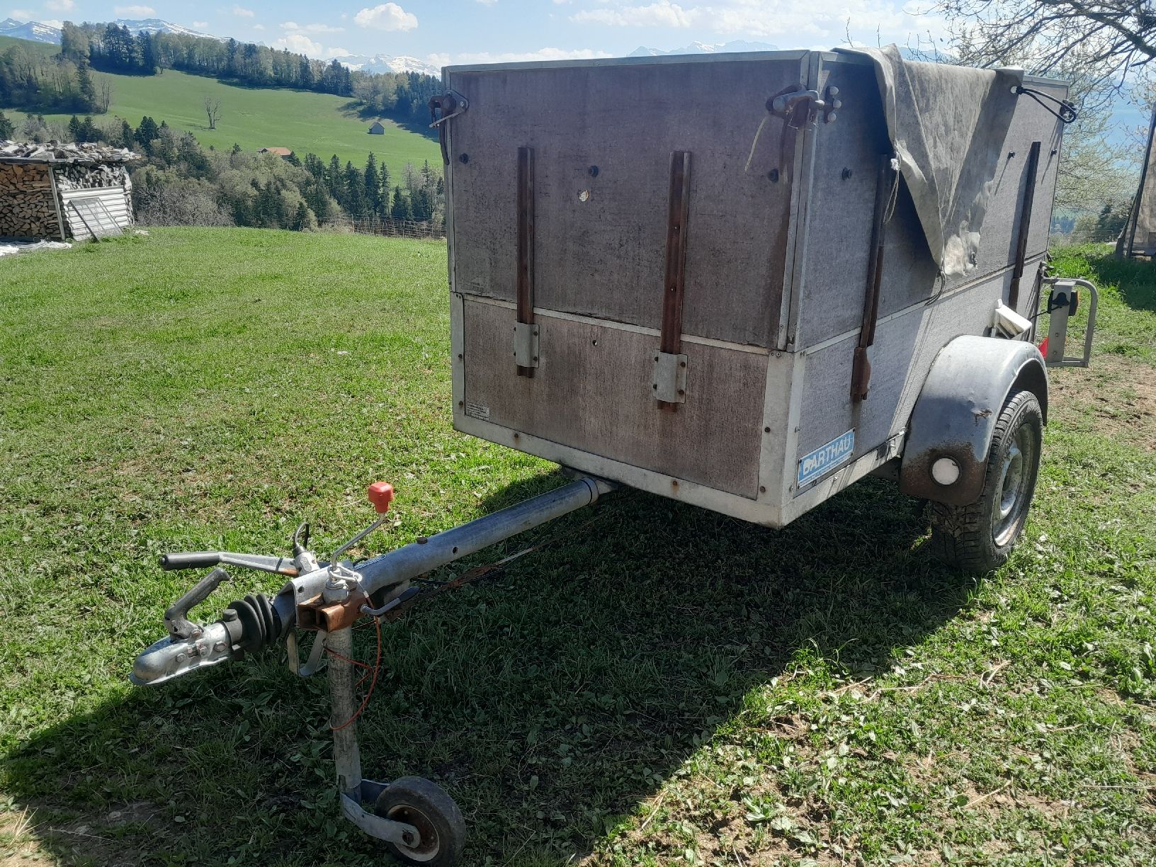 Barthau Rimorchi: Barthau Viehanhänger mit Blache – Usato da Walde SG venduto da pas_77rb