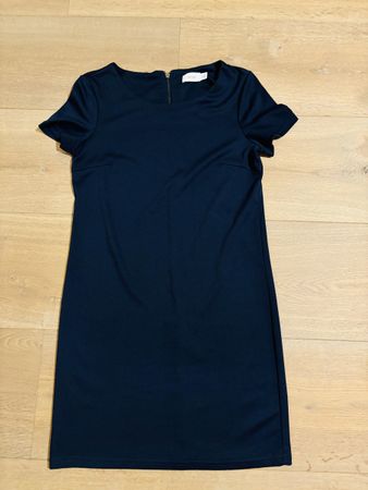 Kleid Vila dunkelblau mit Reissverschluss Grösse M