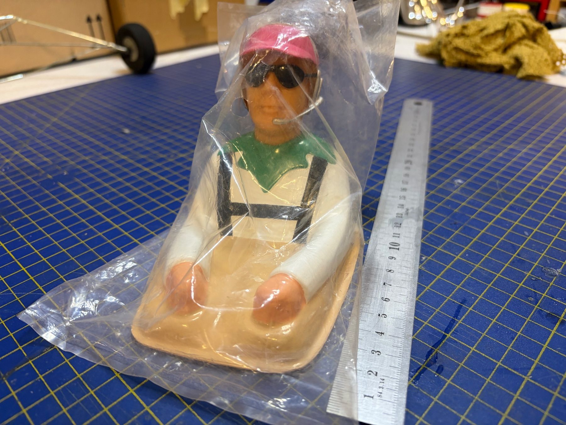 Modellismo RC: Pilotenfigur Modellbau Figur in Verpackung neuwertig – Usato da Glattbrugg venduto da Olio7 2