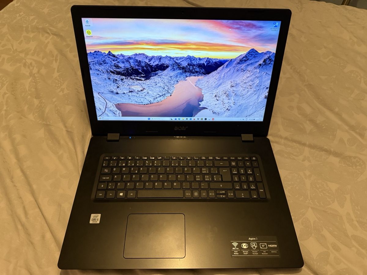Acer PC: Ordinateur portable Acer Aspire 317 pouces – Usato da Chêne-Bourg venduto da car_xvf2