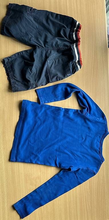 Lotti & Set di vestiti: Hose und Pulli gr.  128 – Usato da Fehren venduto da Flugzeug1177 2