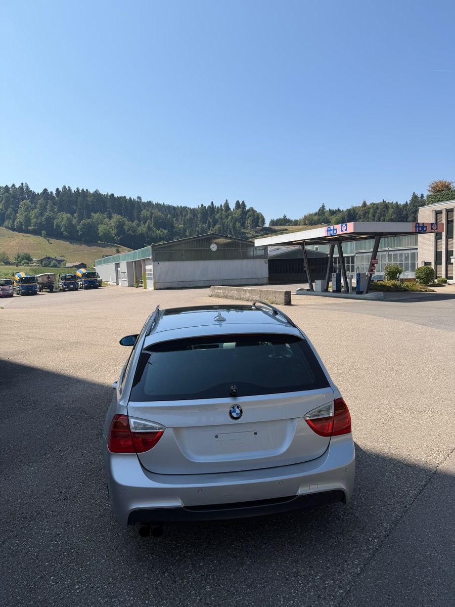 BMW Automobili: BMW 325xi mit MFK – Usato da Wetzikon ZH venduto da HD2004 3